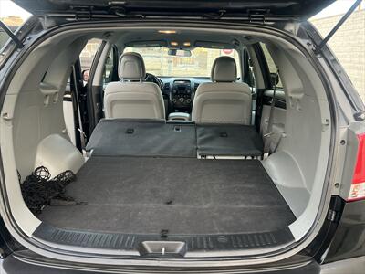2012 Kia Sorento LX   - Photo 2 - Escondido, CA 92025
