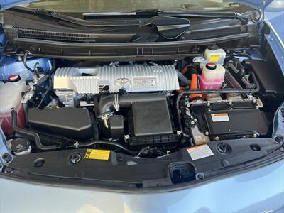 2015 Toyota Prius Plug-in Hybrid   - Photo 3 - Escondido, CA 92025