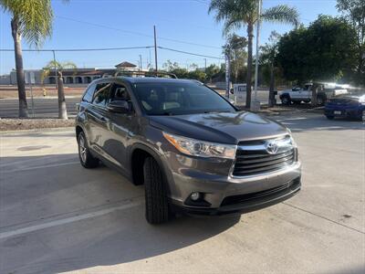 2014 Toyota Highlander XLE   - Photo 19 - Escondido, CA 92025