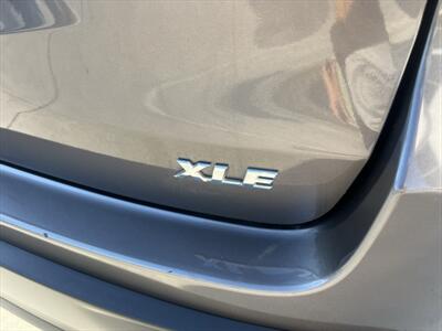 2014 Toyota Highlander XLE   - Photo 13 - Escondido, CA 92025