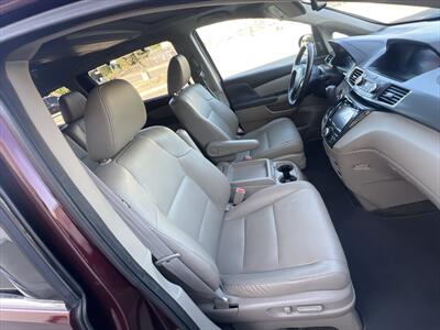 2015 Honda Odyssey Touring Elite   - Photo 19 - Escondido, CA 92025