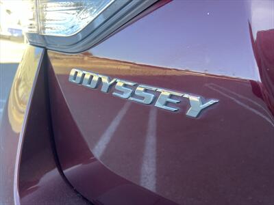 2015 Honda Odyssey Touring Elite   - Photo 7 - Escondido, CA 92025