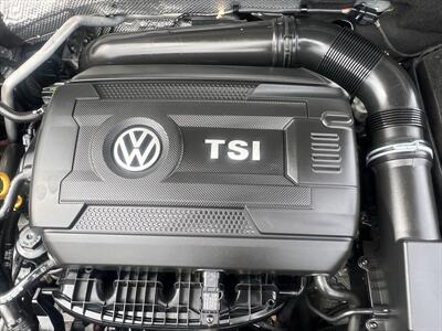 2015 Volkswagen Beetle 1.8T PZEV - Photo 4 - Escondido, CA 92025