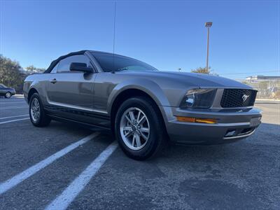 2005 Ford Mustang V6 Deluxe   - Photo 18 - Escondido, CA 92025