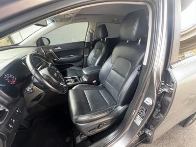 2017 Kia Sportage EX - Photo 24 - Escondido, CA 92025