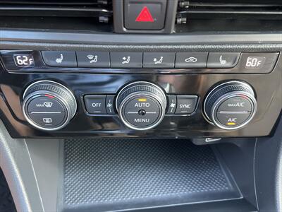 2019 Volkswagen Jetta SE   - Photo 4 - Escondido, CA 92025