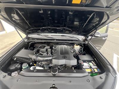 2013 Toyota 4Runner SR5   - Photo 7 - Escondido, CA 92025