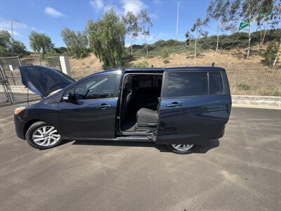 2014 Mazda Mazda5 Sport - Photo 4 - Escondido, CA 92025