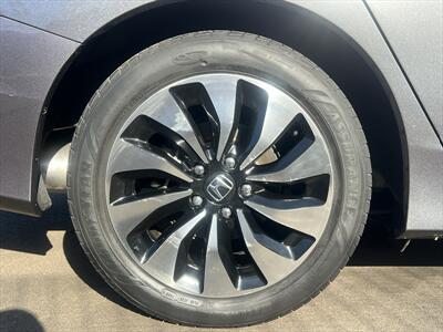 2015 Honda Accord Hybrid Touring   - Photo 21 - Escondido, CA 92025