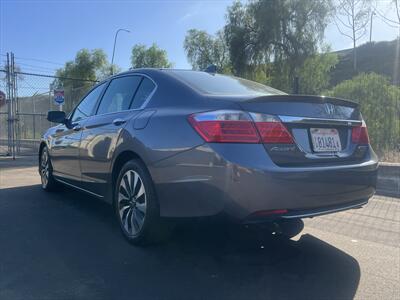 2015 Honda Accord Hybrid Touring   - Photo 16 - Escondido, CA 92025