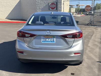 2014 Mazda Mazda3 i Touring   - Photo 11 - Escondido, CA 92025