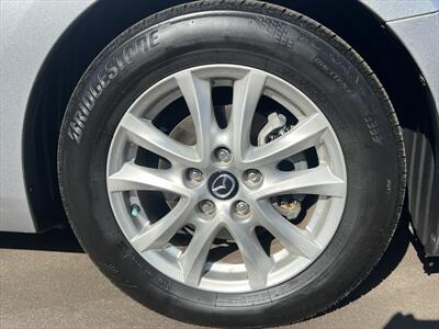 2014 Mazda Mazda3 i Touring   - Photo 5 - Escondido, CA 92025