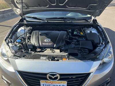 2014 Mazda Mazda3 i Touring   - Photo 2 - Escondido, CA 92025