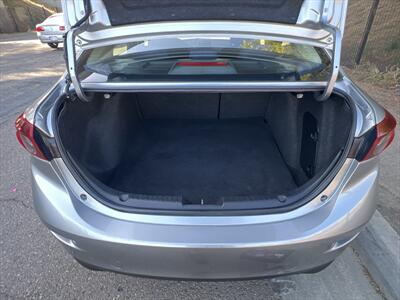 2014 Mazda Mazda3 i Touring   - Photo 17 - Escondido, CA 92025