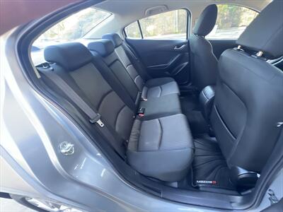 2014 Mazda Mazda3 i Touring   - Photo 18 - Escondido, CA 92025