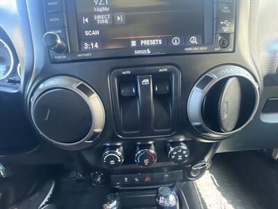 2015 Jeep Wrangler Sport   - Photo 6 - Escondido, CA 92025