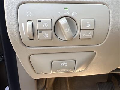 2008 Volvo XC70 3.2   - Photo 6 - Escondido, CA 92025