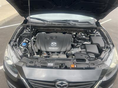 2016 Mazda Mazda3 i Sport   - Photo 15 - Escondido, CA 92025