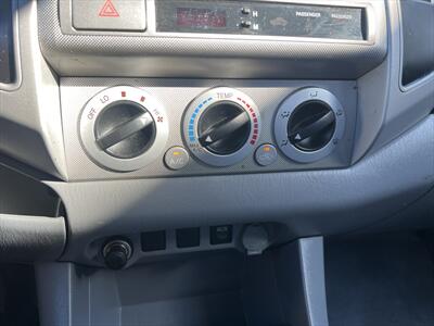 2009 Toyota Tacoma PreRunner V6   - Photo 15 - Escondido, CA 92025
