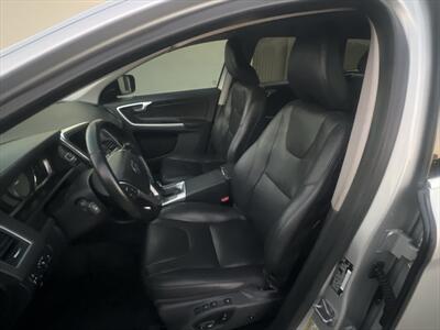 2016 Volvo XC60 T5 Drive-E Premier   - Photo 4 - Escondido, CA 92025