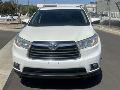 2014 Toyota Highlander LE Plus   - Photo 9 - Escondido, CA 92025