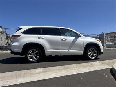 2014 Toyota Highlander LE Plus   - Photo 22 - Escondido, CA 92025