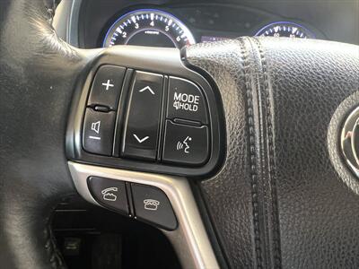 2014 Toyota Highlander LE Plus   - Photo 32 - Escondido, CA 92025