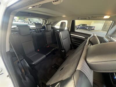 2014 Toyota Highlander LE Plus   - Photo 44 - Escondido, CA 92025