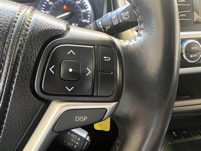 2014 Toyota Highlander LE Plus   - Photo 33 - Escondido, CA 92025