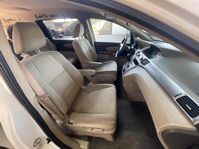 2015 Honda Odyssey LX   - Photo 20 - Escondido, CA 92025