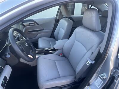 2015 Honda Accord LX   - Photo 16 - Escondido, CA 92025