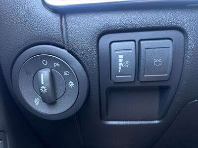 2011 Lincoln MKZ/Zephyr   - Photo 22 - Escondido, CA 92025