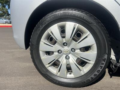 2012 Toyota Yaris 5-Door L   - Photo 23 - Escondido, CA 92025