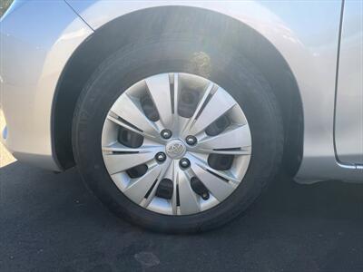 2012 Toyota Yaris 5-Door L   - Photo 22 - Escondido, CA 92025