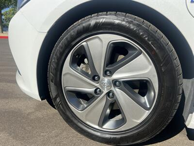 2017 Hyundai SONATA Plug-in Hybrid Limited - Photo 19 - Escondido, CA 92025