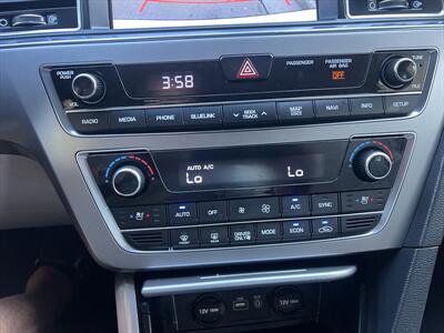 2017 Hyundai SONATA Plug-in Hybrid Limited - Photo 10 - Escondido, CA 92025