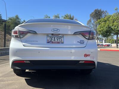 2017 Hyundai SONATA Plug-in Hybrid Limited - Photo 13 - Escondido, CA 92025