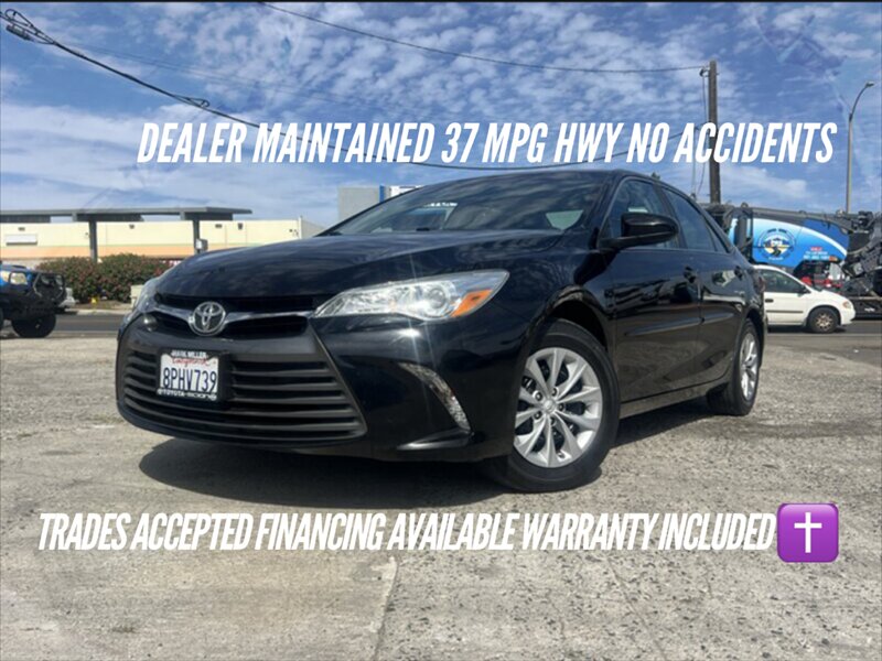 2016 Toyota Camry LE  