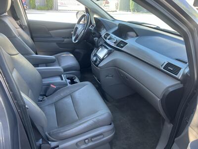 2017 Honda Odyssey EX-L   - Photo 10 - Escondido, CA 92025