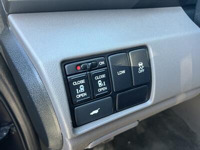 2017 Honda Odyssey EX-L   - Photo 6 - Escondido, CA 92025
