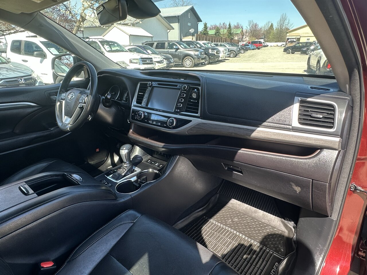 2017 Toyota Highlander Limited - Photo 8 - Post Falls, ID 83854