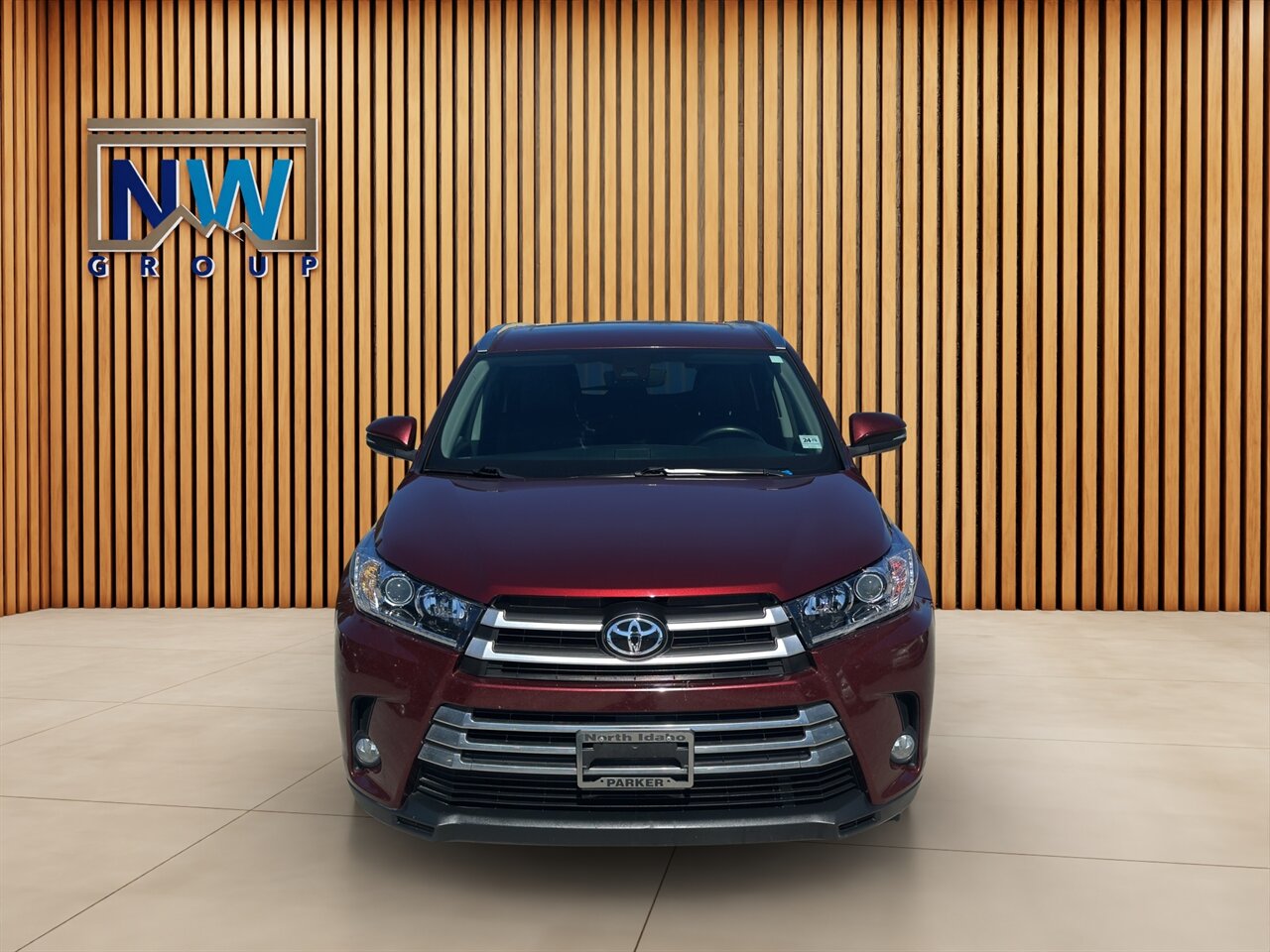 2017 Toyota Highlander Limited - Photo 2 - Post Falls, ID 83854