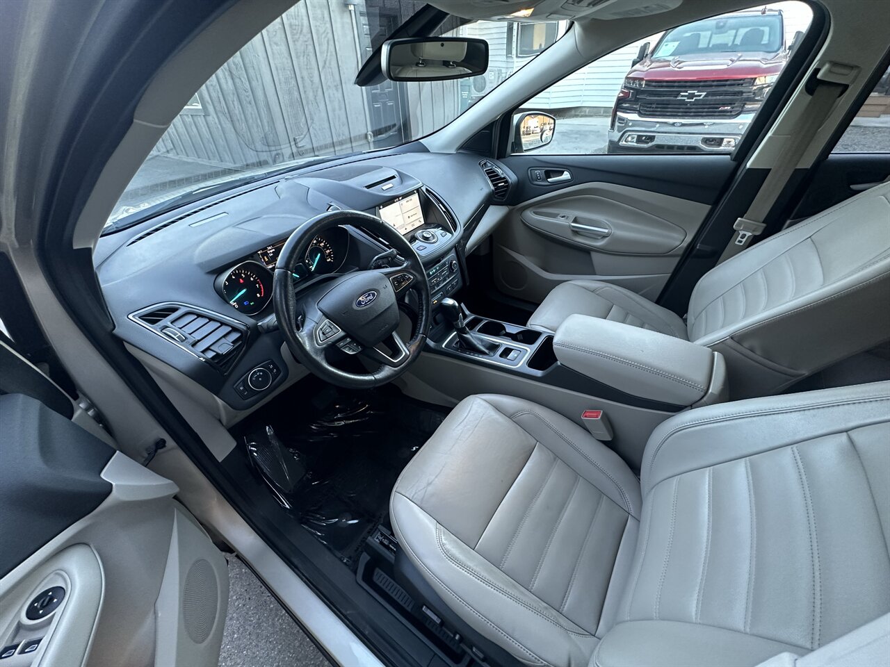 2017 Ford Escape Titanium. 4X4, 71k miles, Fully Loaded, Nice SUV! - Photo 5 - Post Falls, ID 83854
