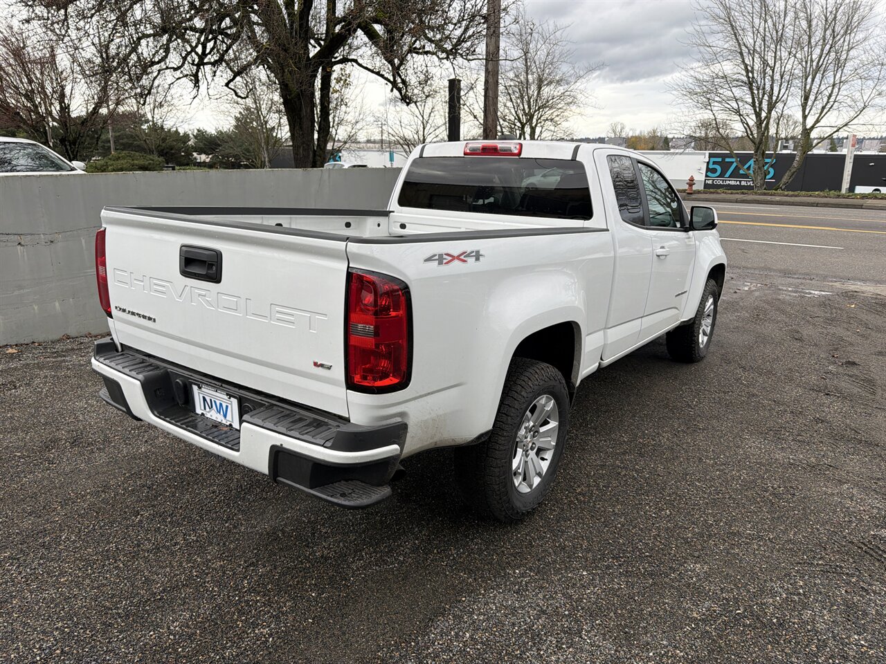 2021 Chevrolet Colorado LT V6 4X4 Clean Truck   - Photo 3 - Post Falls, ID 83854