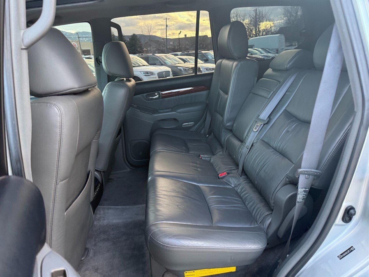 2008 Lexus GX 470.  Timing Belt Replaced. ICON Lift, PRINSU Roof Rack, Lots of Added Options! Full Service Completed! - Photo 6 - Post Falls, ID 83854