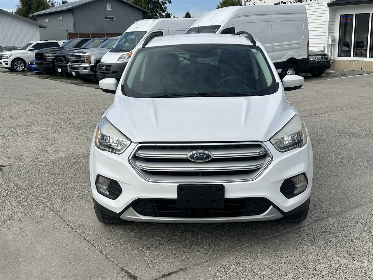 2018 Ford Escape SE AWD 2.0 Clean Title, Fully Serviced, Nice Shape! - Photo 2 - Post Falls, ID 83854