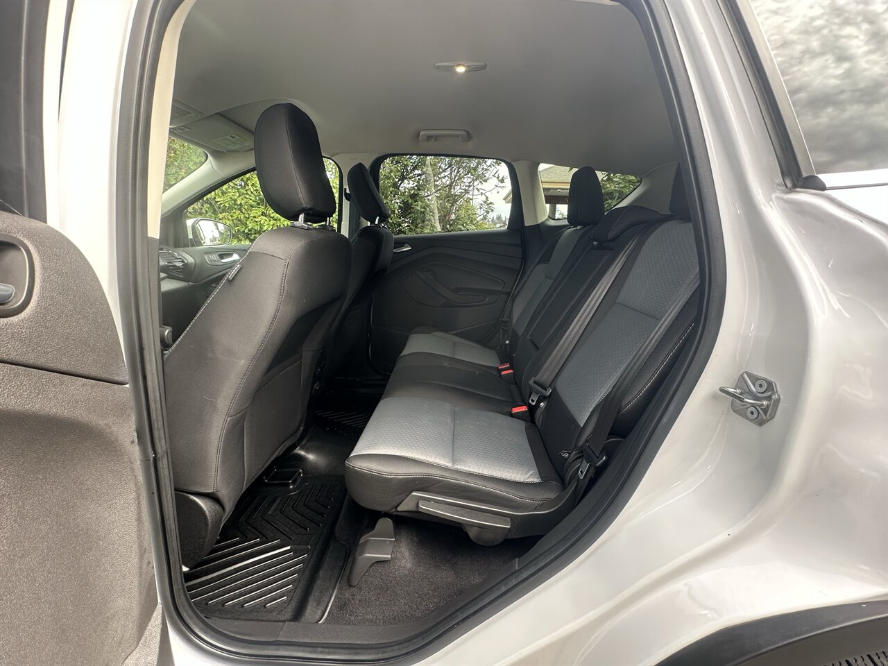 2018 Ford Escape SE AWD 2.0 Clean Title, Fully Serviced, Nice Shape! - Photo 6 - Post Falls, ID 83854