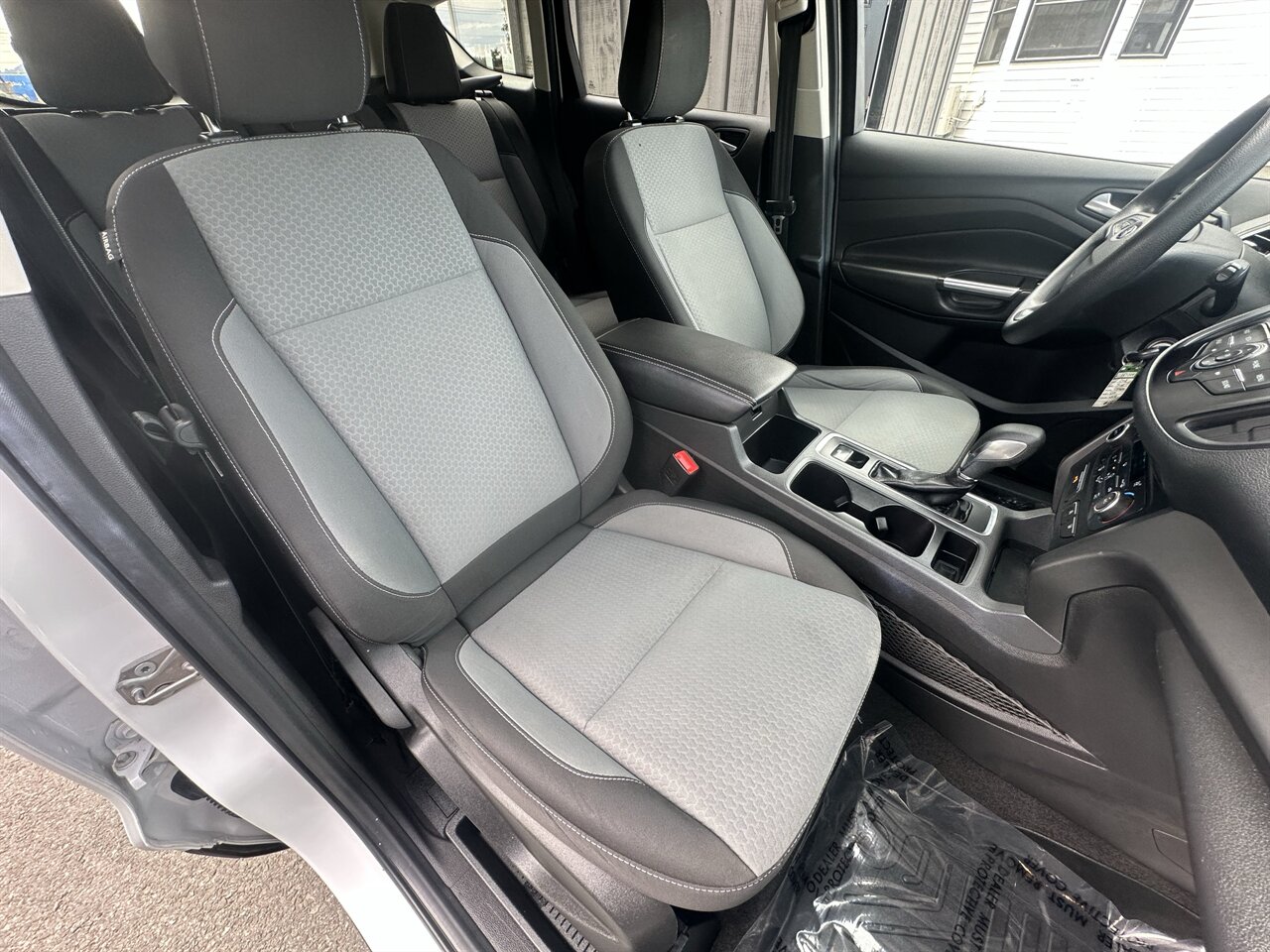 2018 Ford Escape SE AWD 2.0 Clean Title, Fully Serviced, Nice Shape! - Photo 10 - Post Falls, ID 83854