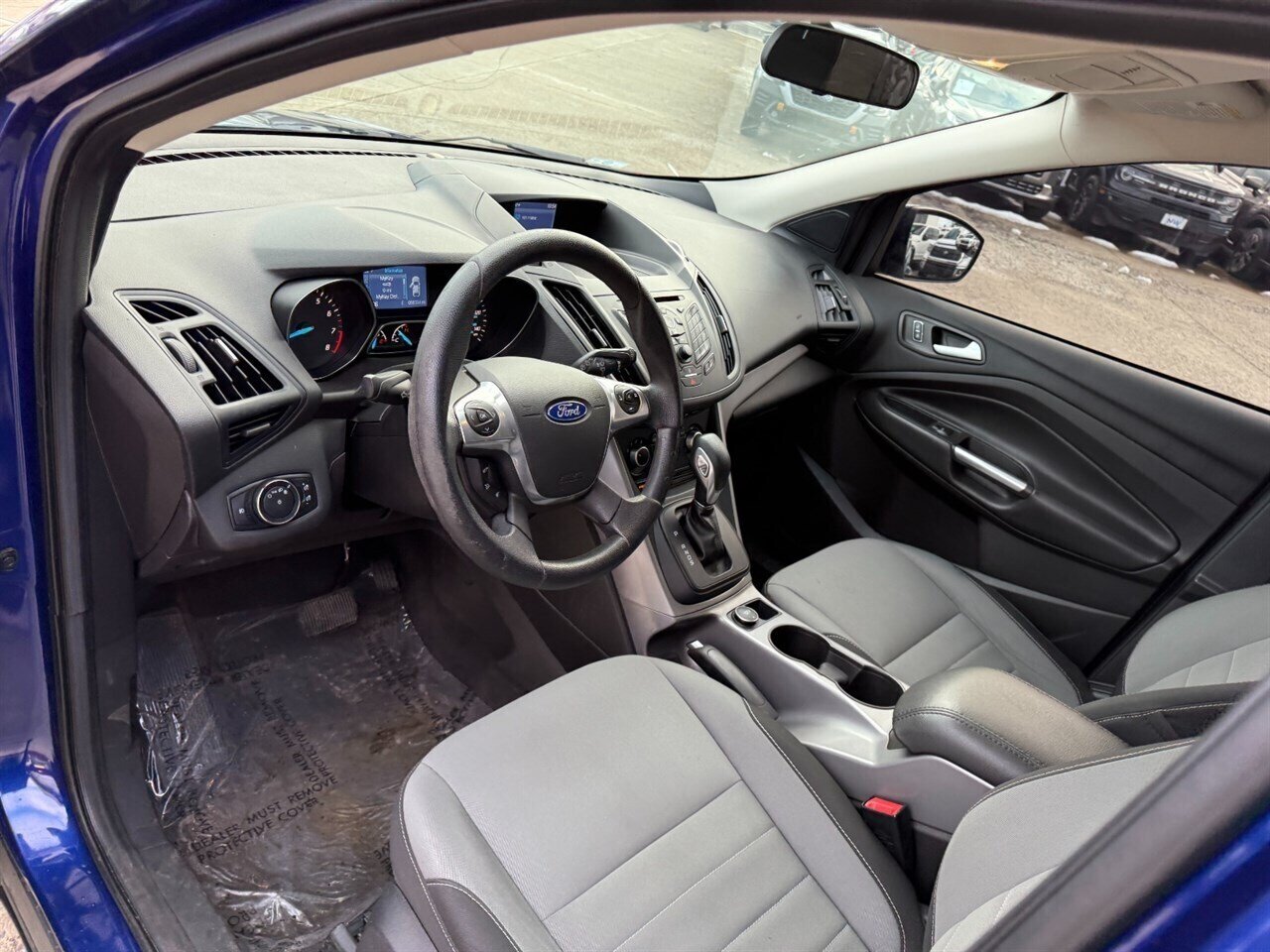 2015 Ford Escape SE  Clean Title, Front Wheel Drive - Photo 3 - Post Falls, ID 83854