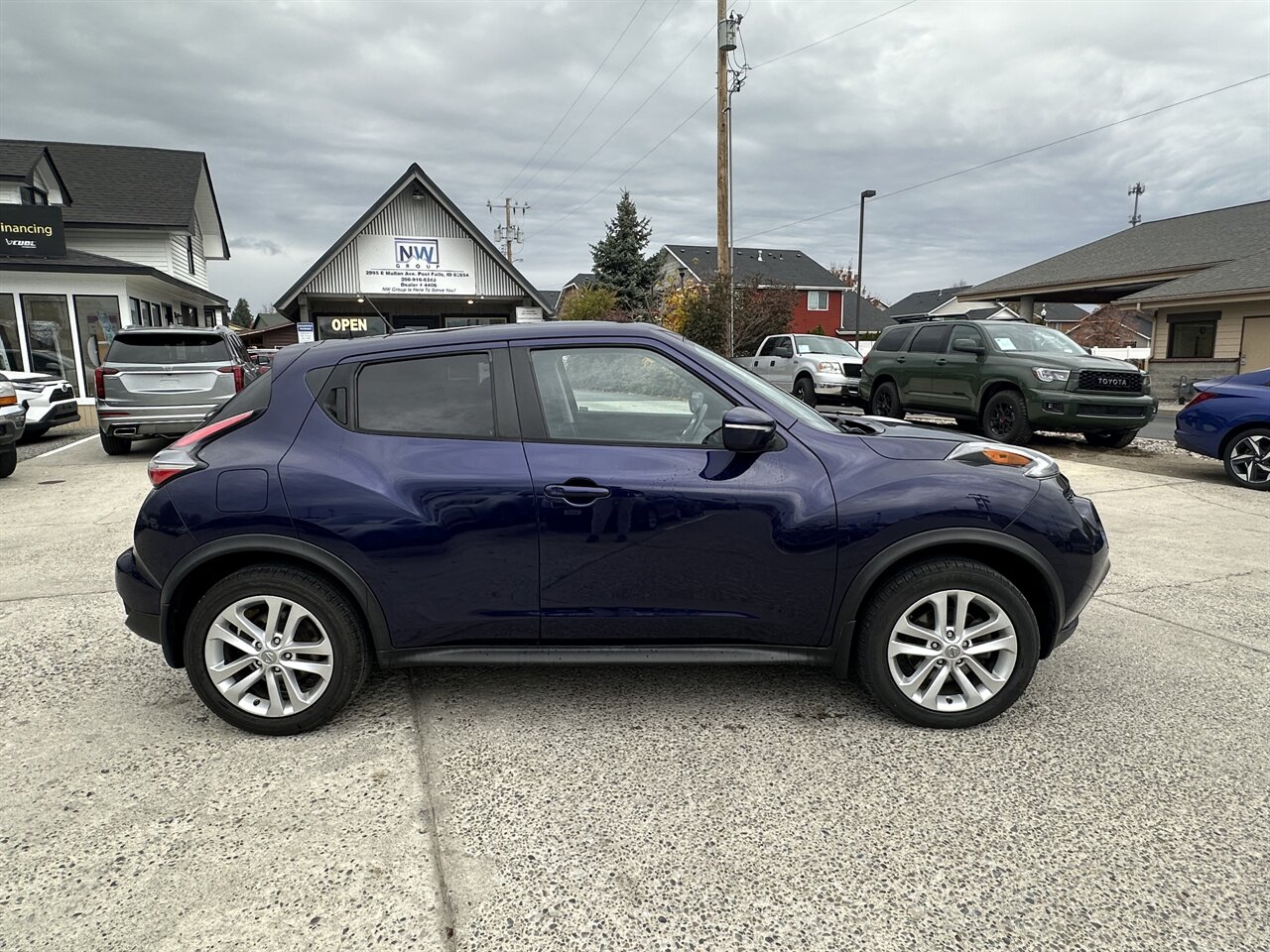2015 Nissan JUKE SV  AWD, 68k Miles, Amazing Shape! - Photo 5 - Post Falls, ID 83854